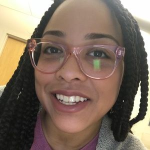 Meet your Posher, Catherine